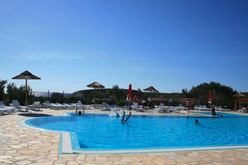 Cala Sapone Camping Tonnara מראה חיצוני תמונה